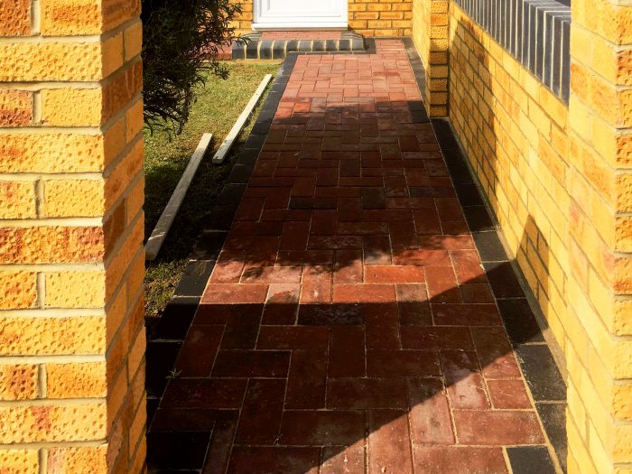 S H Brickwork, Garden Pathways, Construction, London