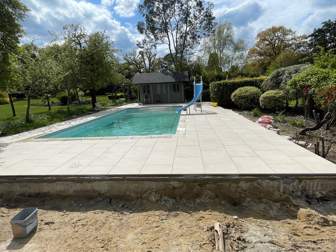 Porcelain tile patio Hertfordshire